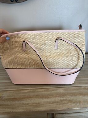 Izzy & Ali Pink Straw Tote Bag with Pale Pink Trim